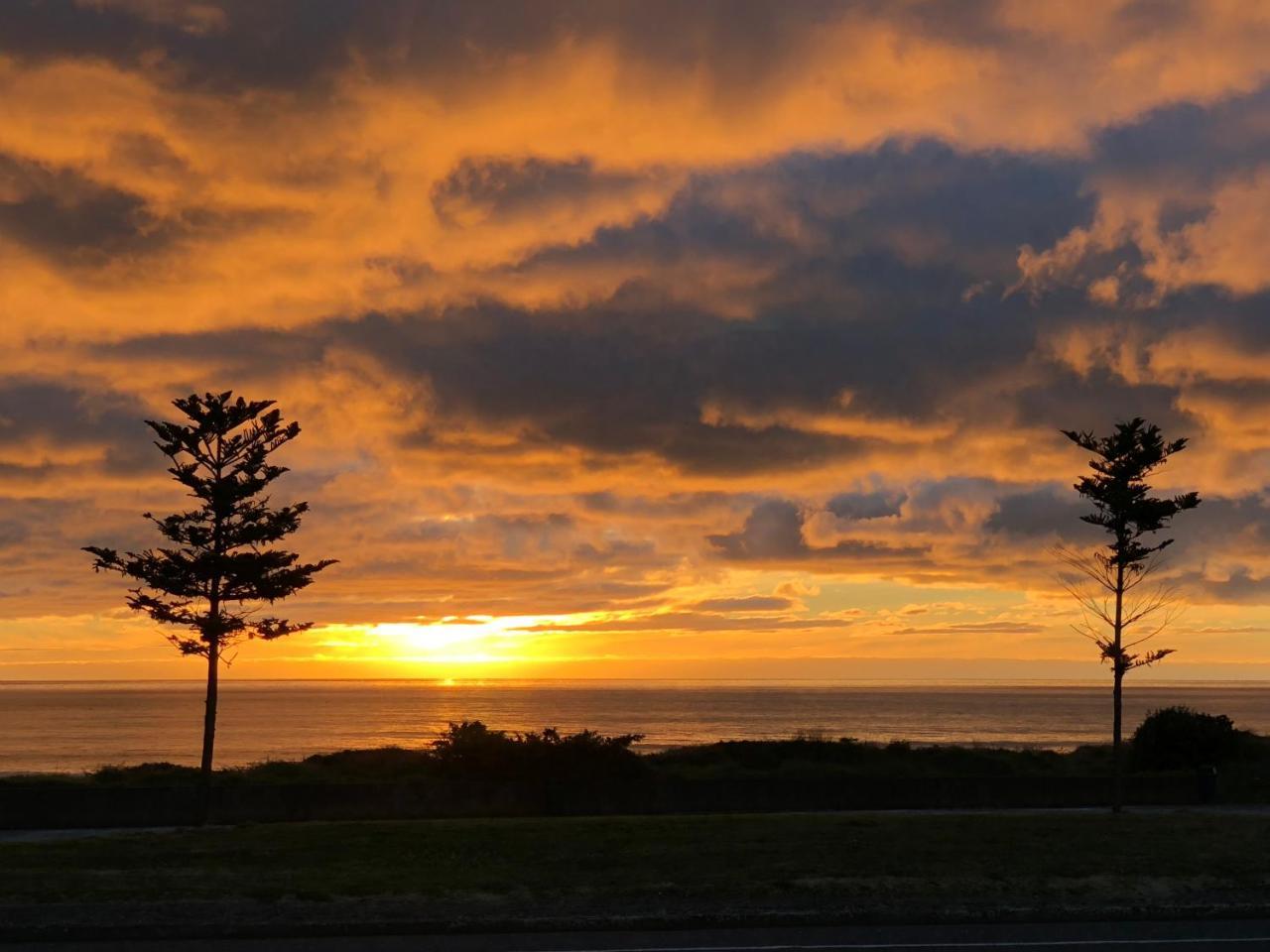 Otaki Beachfront Getaway 외부 사진